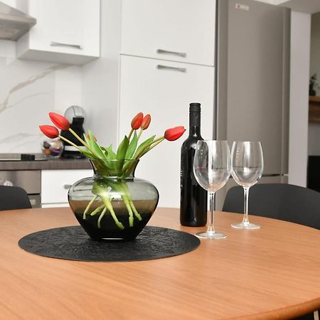 Apartman Gluic Sinj Zewnętrze zdjęcie